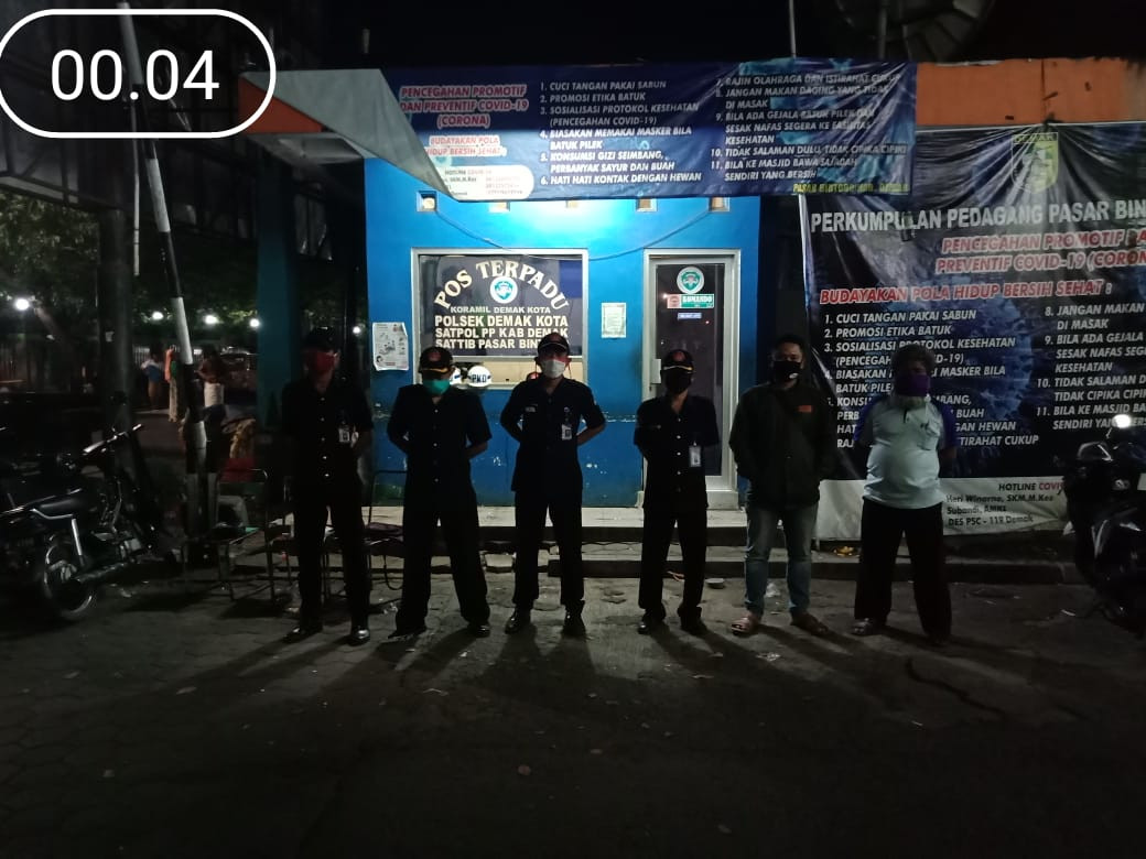 Penjagaan Pasar Krempyeng Pagi  Di Pasar Bintoro (09/06/2020)