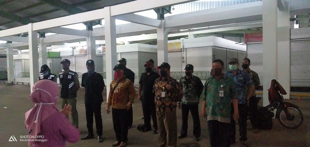 Penjagaan Pintu Masuk Pasar Mranggen Kabupaten Demak