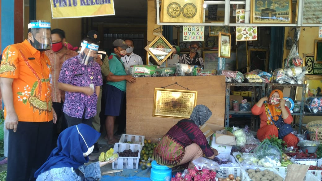 Kunjungan Langsung Ke Pasar Gading Untuk Mengecek Para Pedagang Dalam Masa Pandemic Covid-19