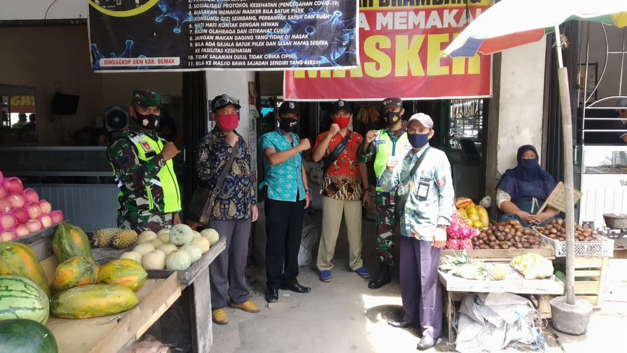 Kegiatan Penjagaan dan Apel Protokol Kesehatan  Pasar  Brambang UPTD  Paswil IV Kabupaten Demak