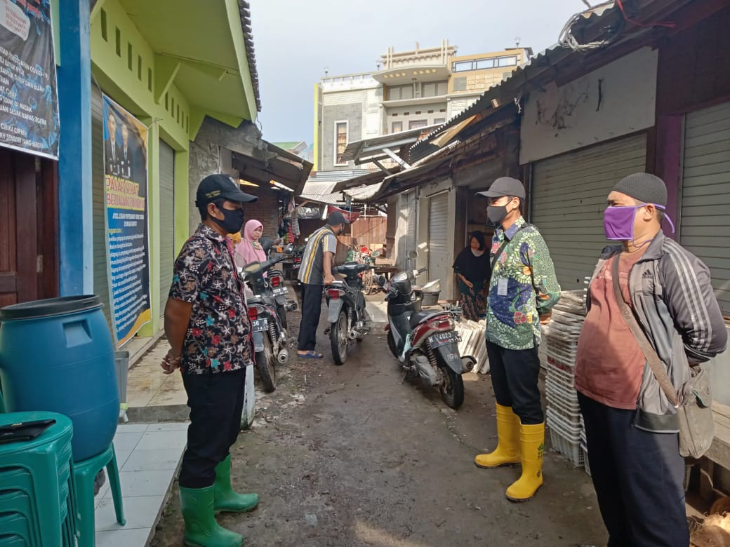 Penjagaan Pasar Kabupaten Demak DI UPTD Paswil I Pasar Gebang Serta Apel Pagi Protokol Kesehatan 