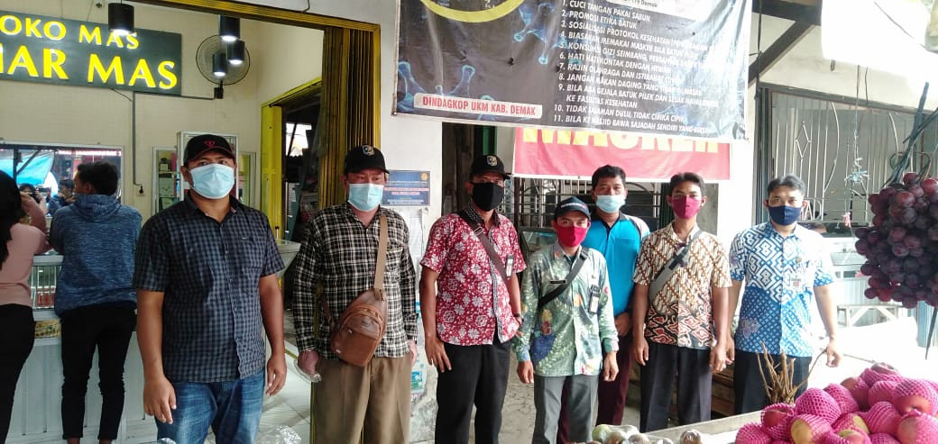 Penjagaan Pasar Kabupaten Demak DI UPTD Paswil IV Pasar Brambang Serta Apel Siang Protokol Kesehatan