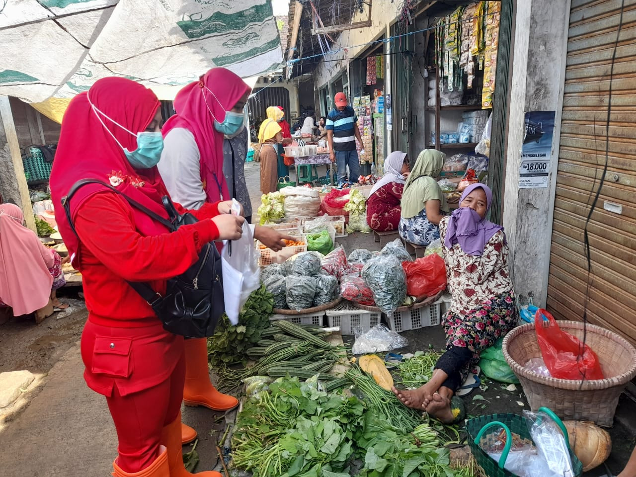 Pendataan Vaksinasi Pedagang Pasar Guntur