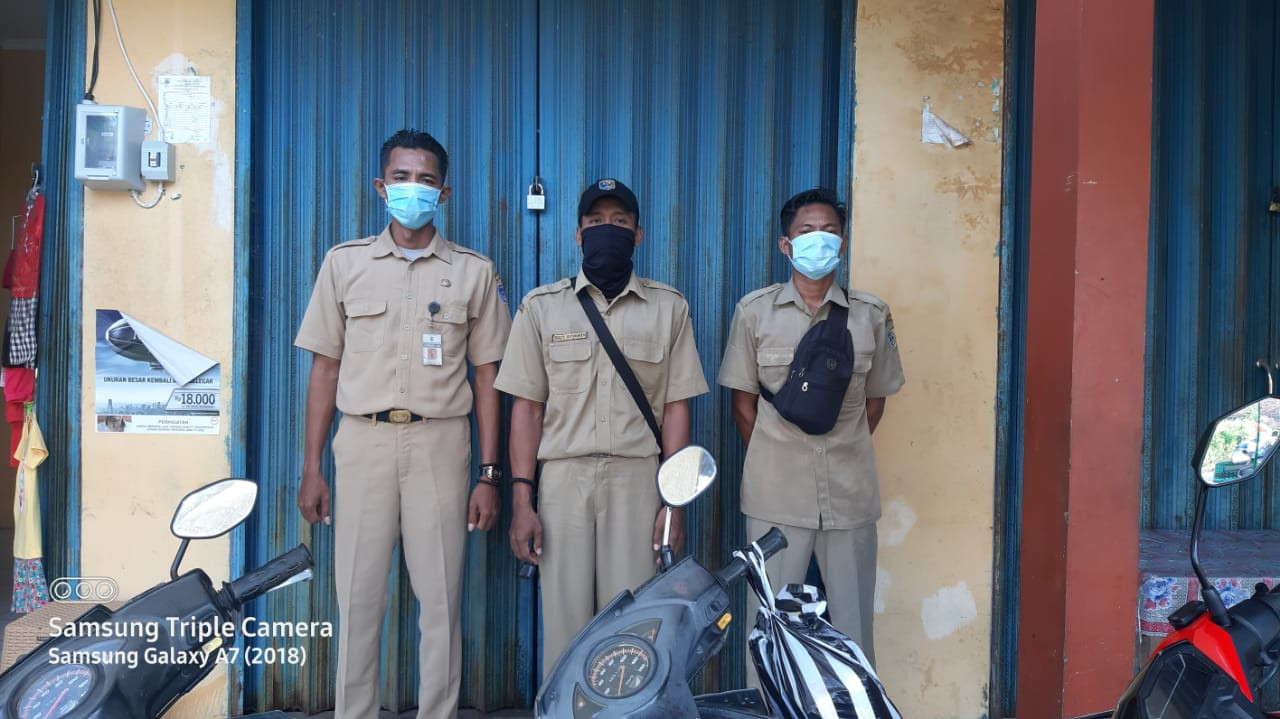 Penjagaan Pasar DI UPTD Paswil III Pasar Gading Serta Apel Pagi Protokol Kesehatan 